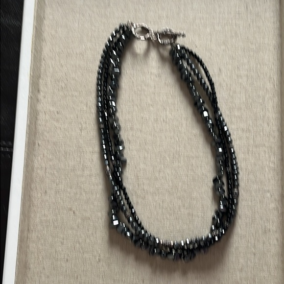 Silpada triple strand Hematite and black Onyx Necklace - Picture 8 of 8
